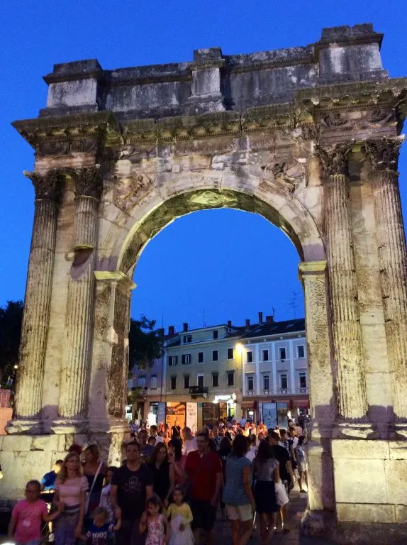 Photograph — Opening — 64th Pula Film Festival (9)